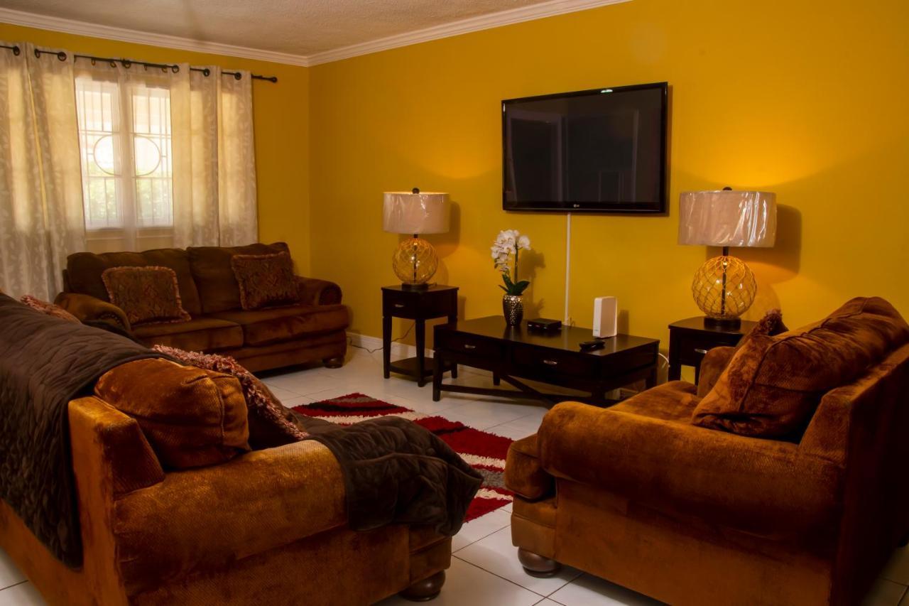 Vacation Getaway In Mango Walk Country Club Montego Bay Exterior foto