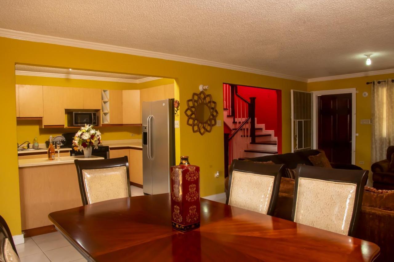 Vacation Getaway In Mango Walk Country Club Montego Bay Exterior foto